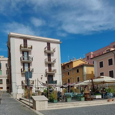 Luna Apartment Civitavecchia Exterior foto